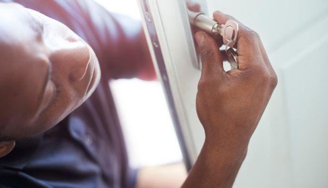 Oto Anahtar ve Kumanda Tamiri - 323